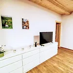 U Dzina-5 By Interhome * Polubny