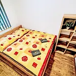 U Dzina-5 By Interhome *