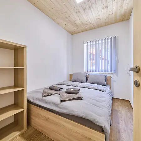 U Dzina-5 By Interhome *